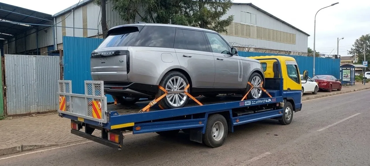 Autoplus 254 wheel lift tow truck for quick vehicle towing in Kenya